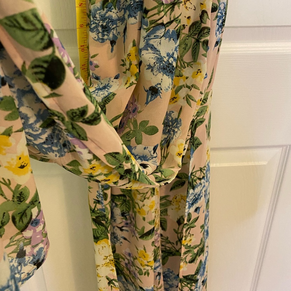 Sexy, vamped maxi for your next adventure - Picture 4 of 9